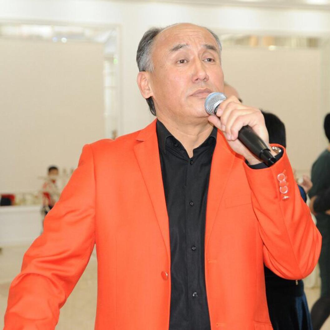 Алтайдың ар жағынан келген ару