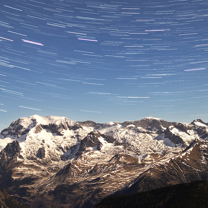 4晴晴风舞秋叶飘零