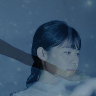 本想听着入眠，谁料泪流满面