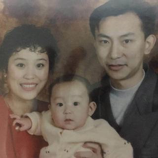 原来10年前是2008年啊。
