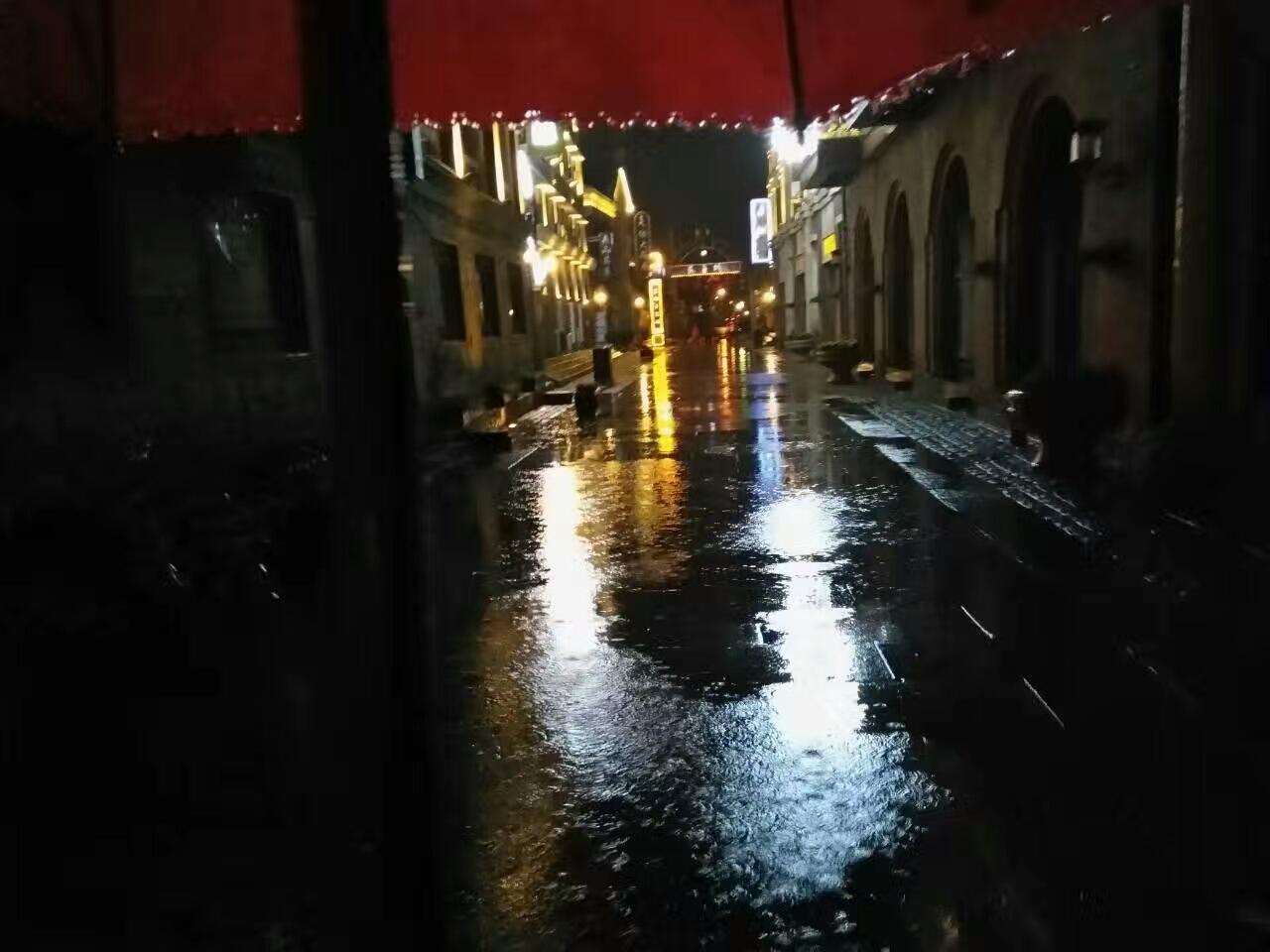 这样的雨天我也不会想你太长的时间