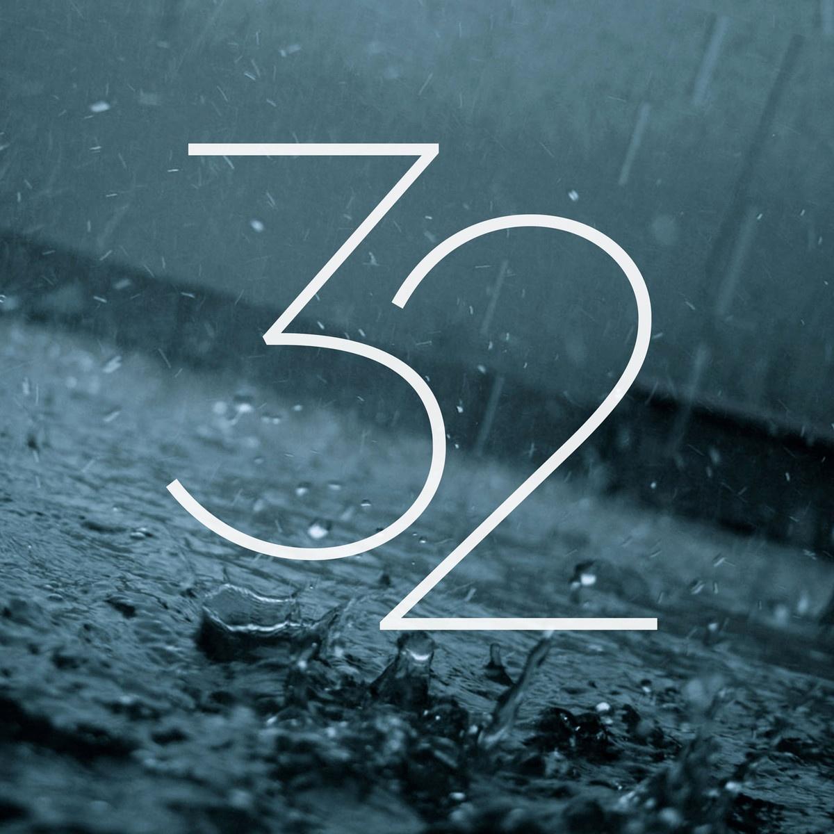 32 