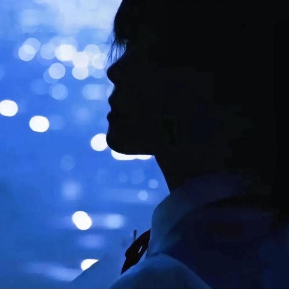 我哼着你爱听的歌（在你的全世界路过）