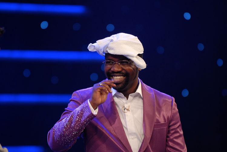 曾经留学台湾的美国歌手克里斯汀作为4号选手参加了我们的大赛.