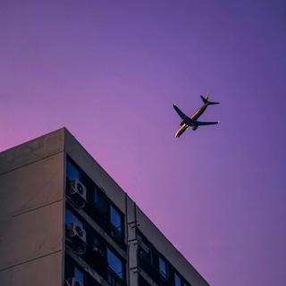 再一首就睡，耳机是天黑以后柔软的梦境