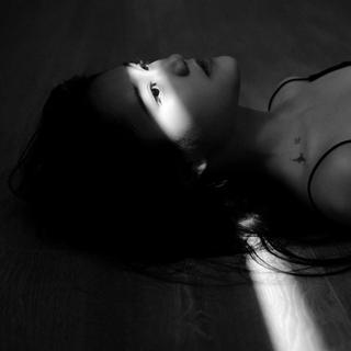 我没有很想你 我只是有点难忘记