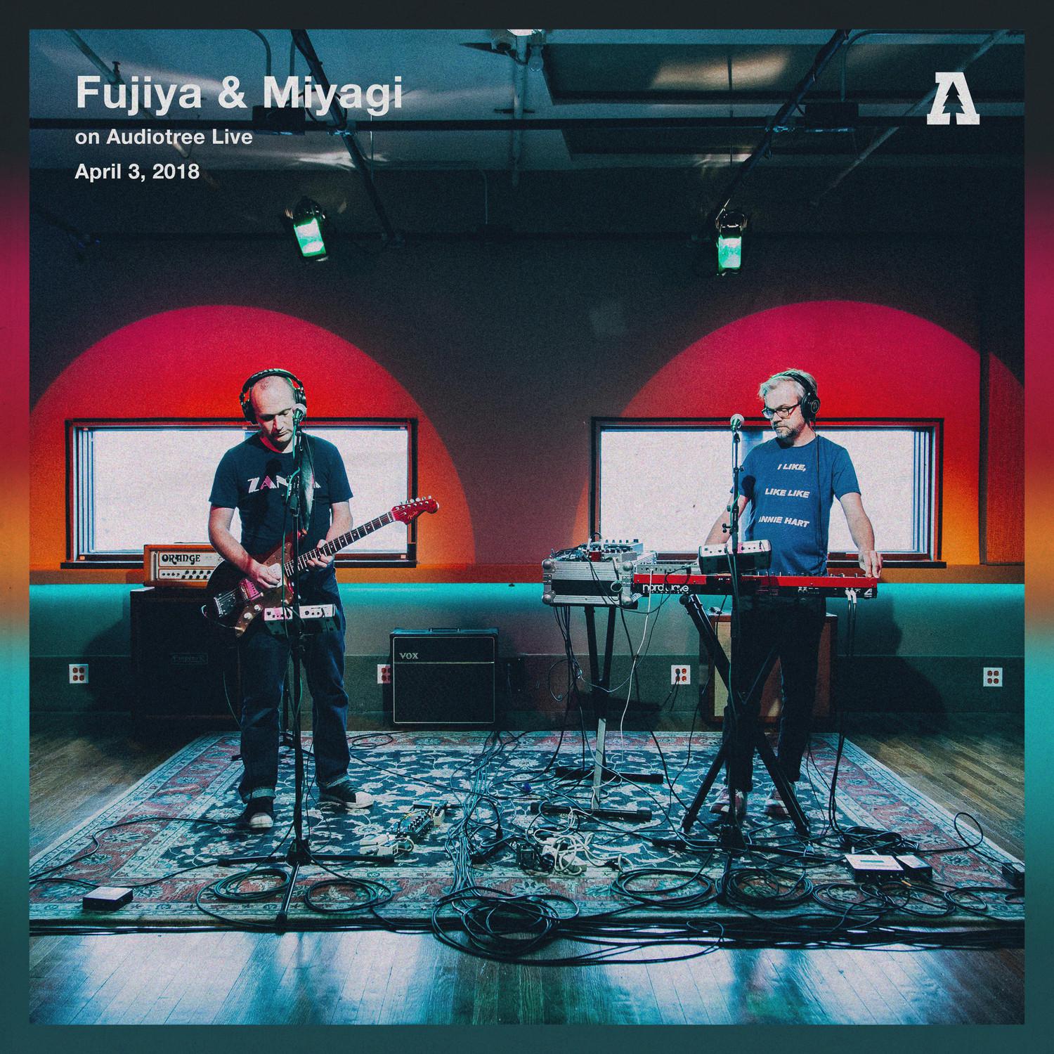 Fujiya & Miyagi - Serotonin Rushes (Audiotree Live Version)