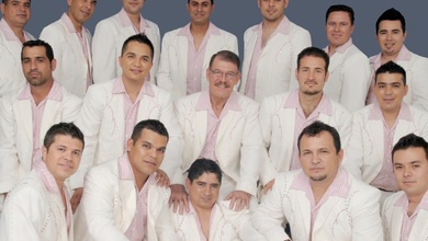 La Arrolladora Banda El Limón