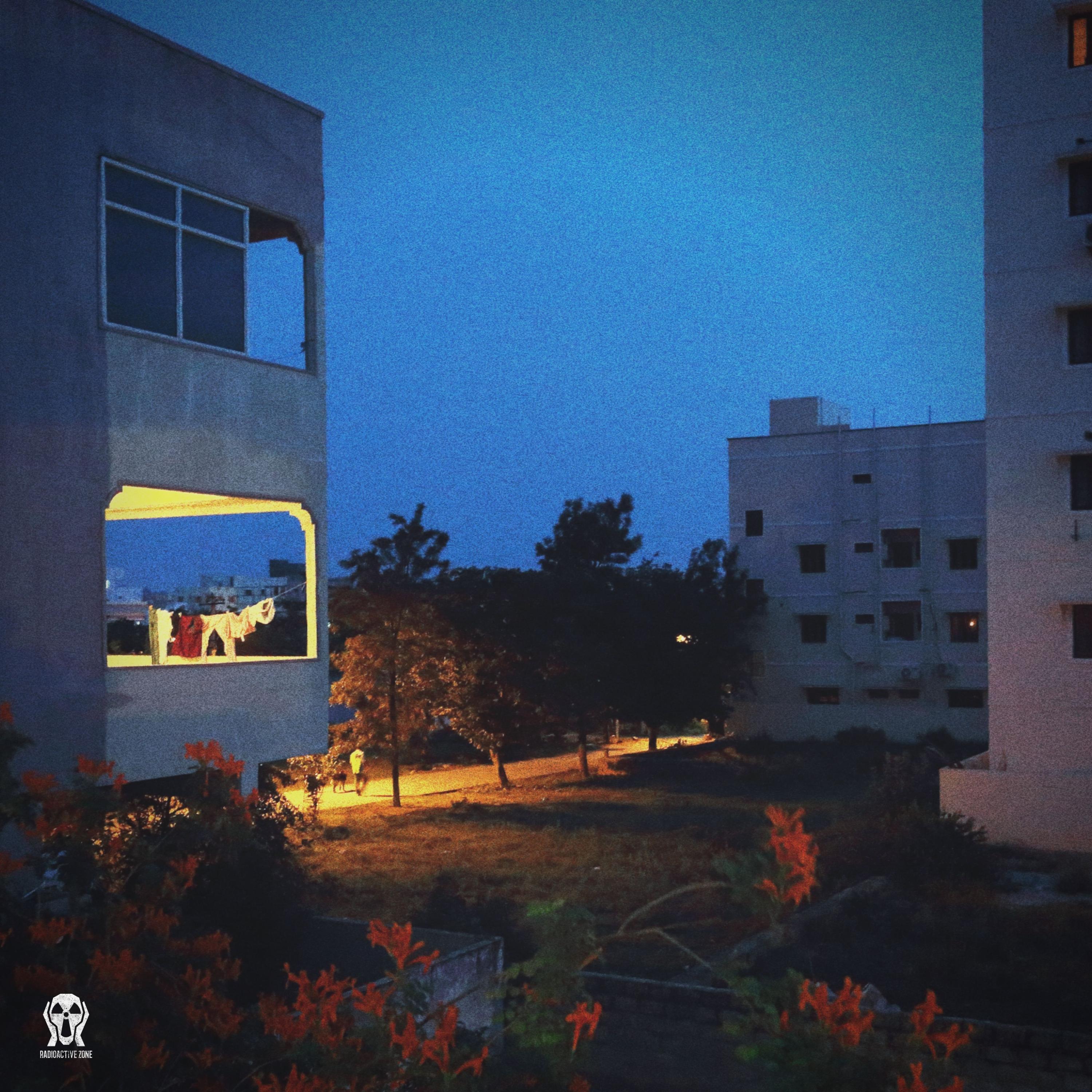 Balkon (feat. Parham)