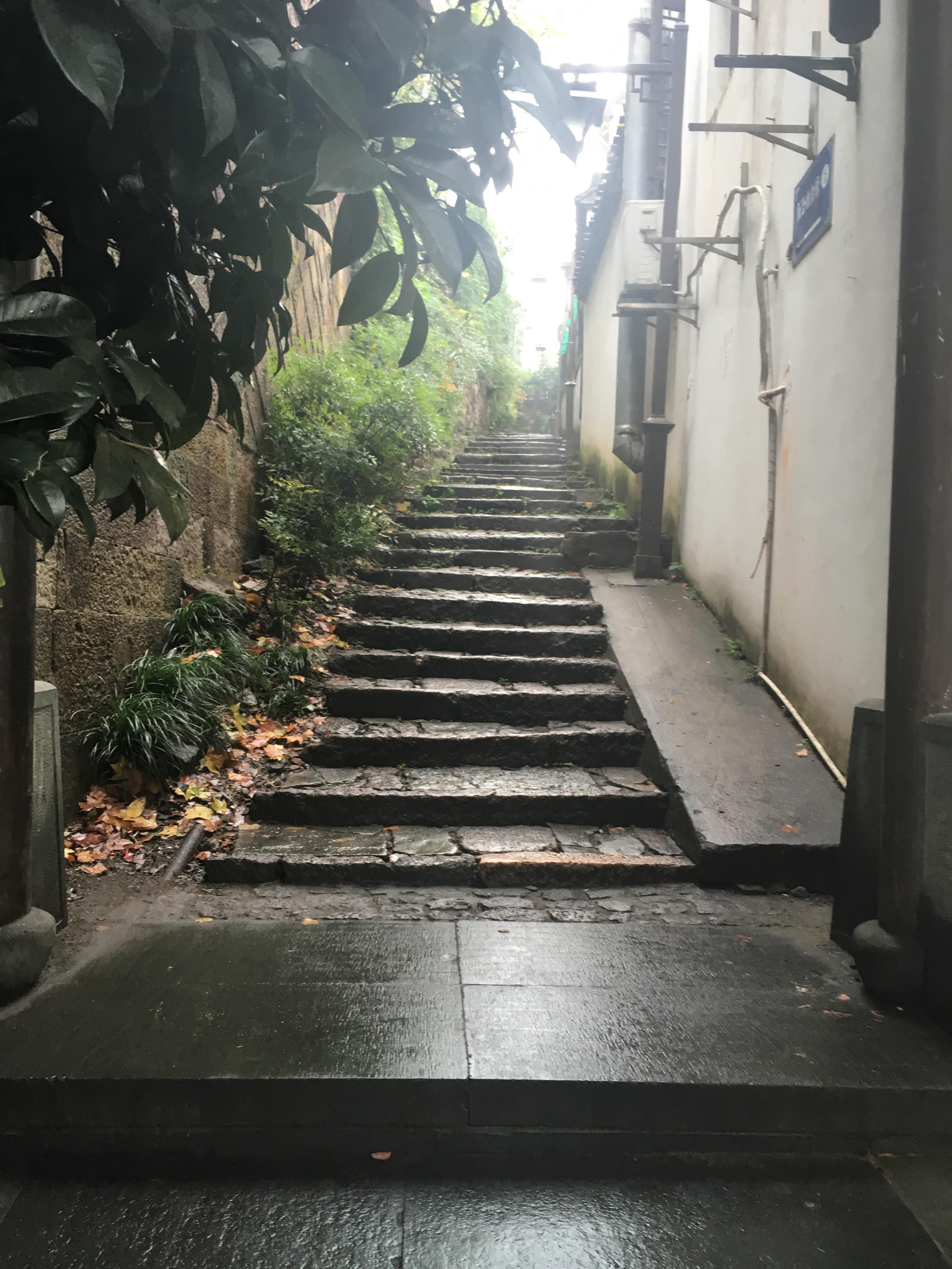 天青色等烟雨，而我在等你专辑