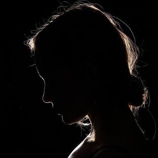 从此无心爱良夜 任他明月下西楼