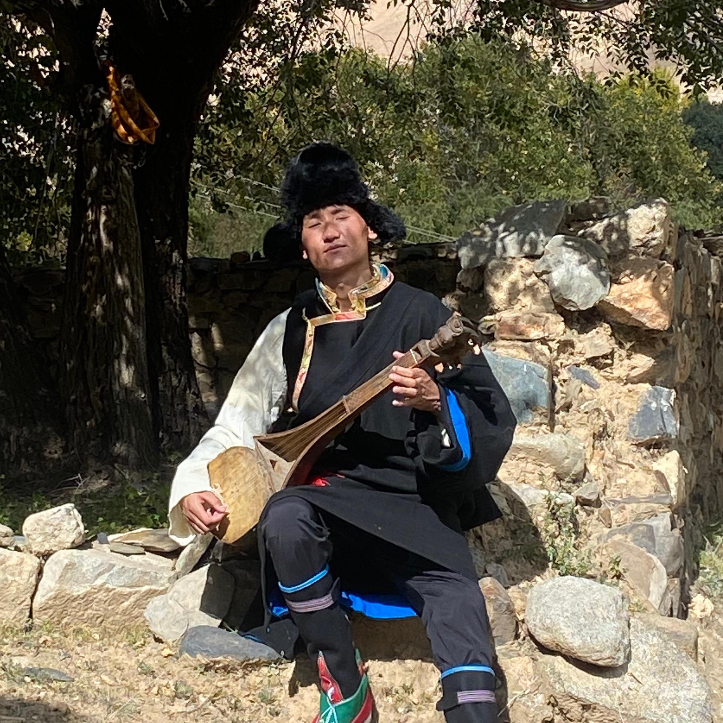 ཨ་ཅེ་འབུམ་པ། 阿吉普巴