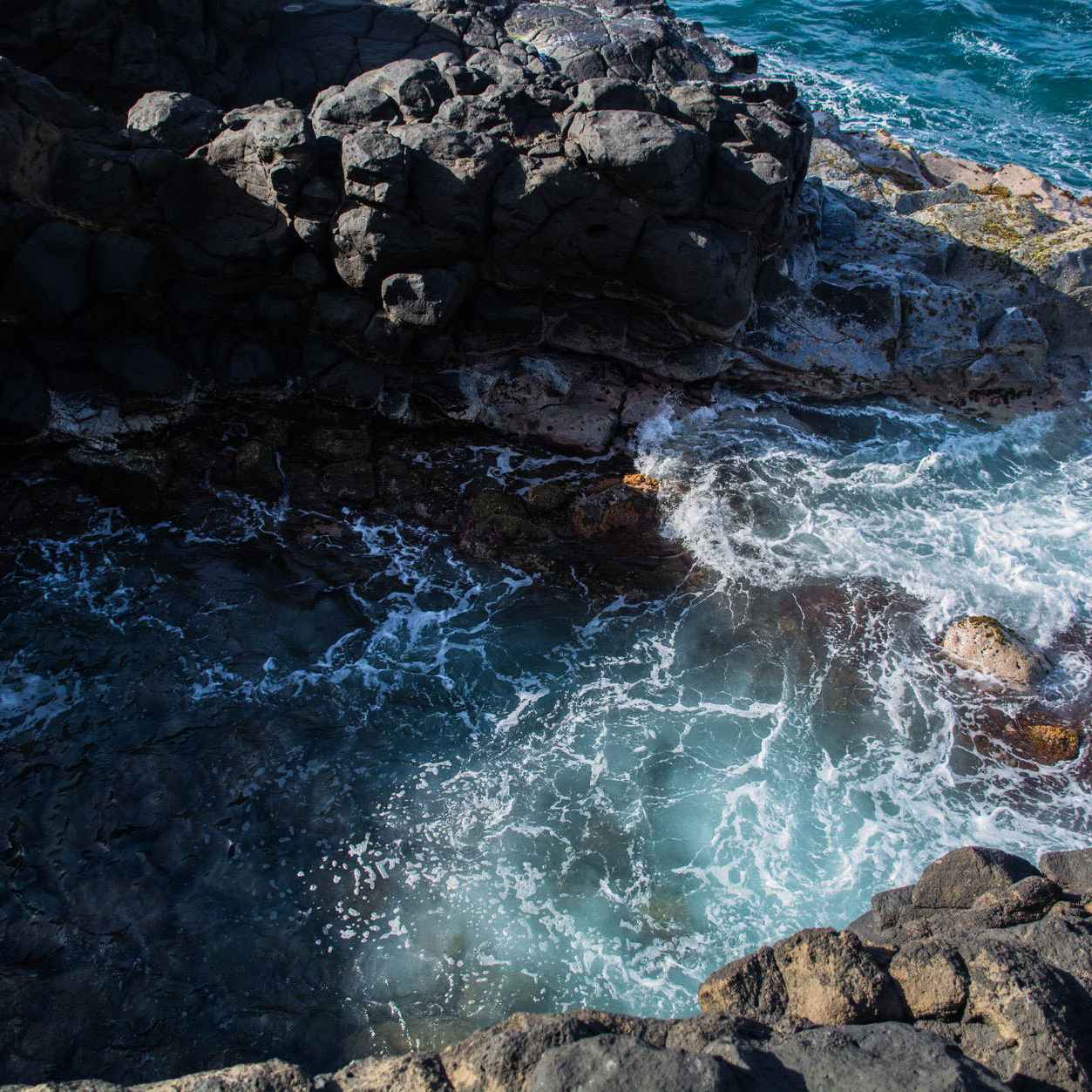下雨声治愈纯音乐 (钢琴)