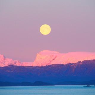 纯音乐 | 寄给你二十亿光年的孤独