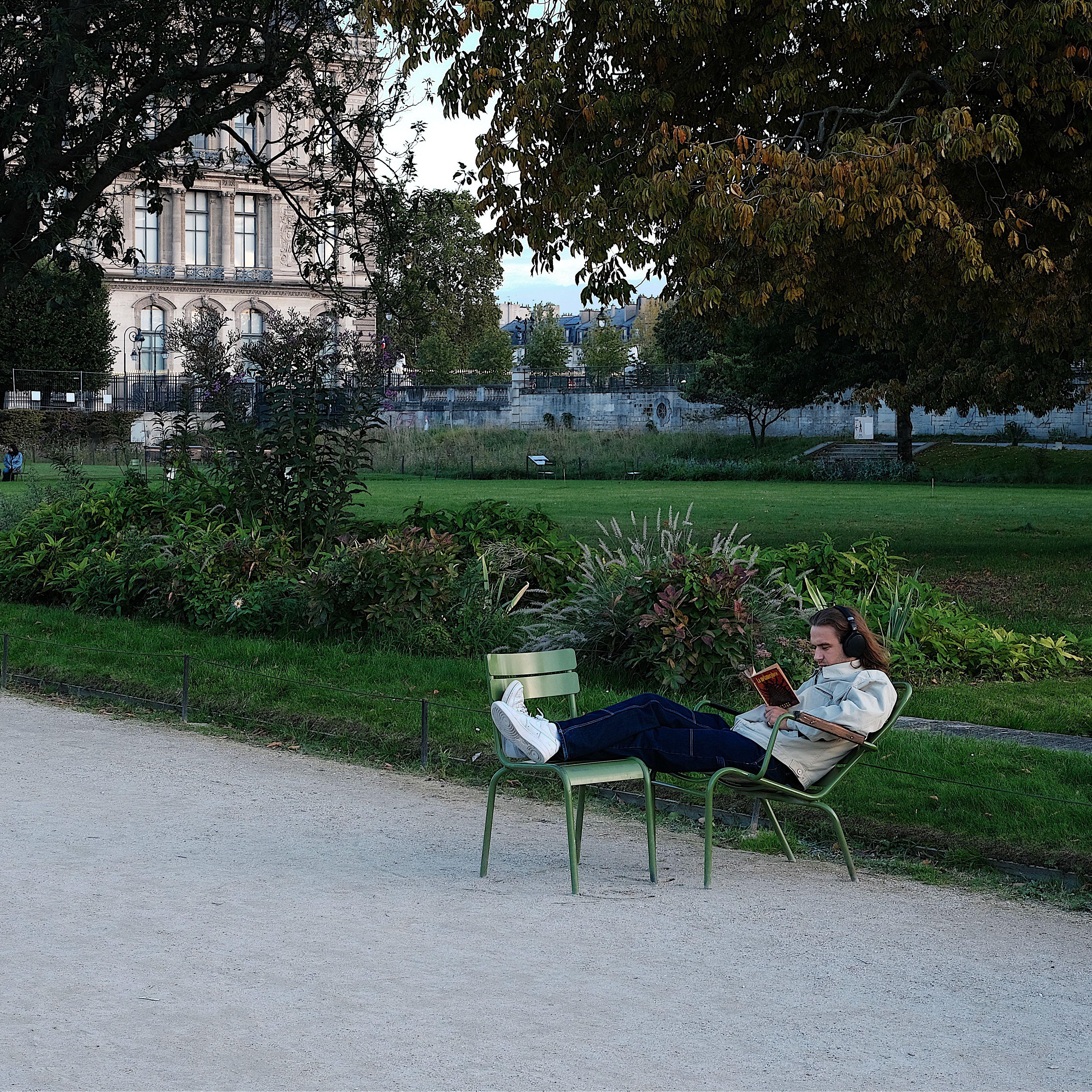 Seine’s Languid Glow（塞纳漫流）