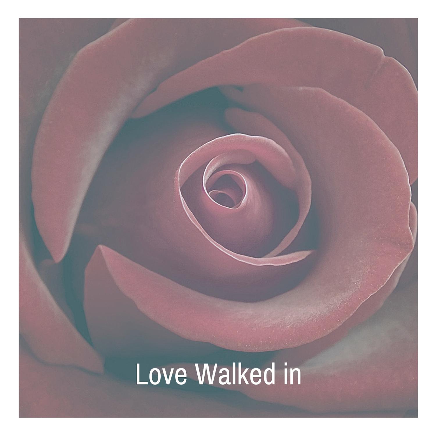 Love Walked in专辑