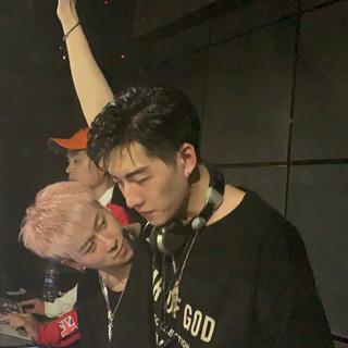 喜欢的男孩子是DJ
