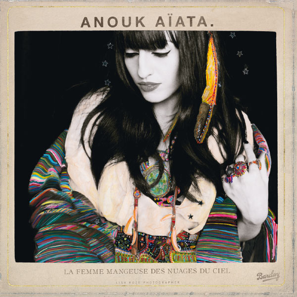 La Femme Mangeuse Des Nuages Du Ciel